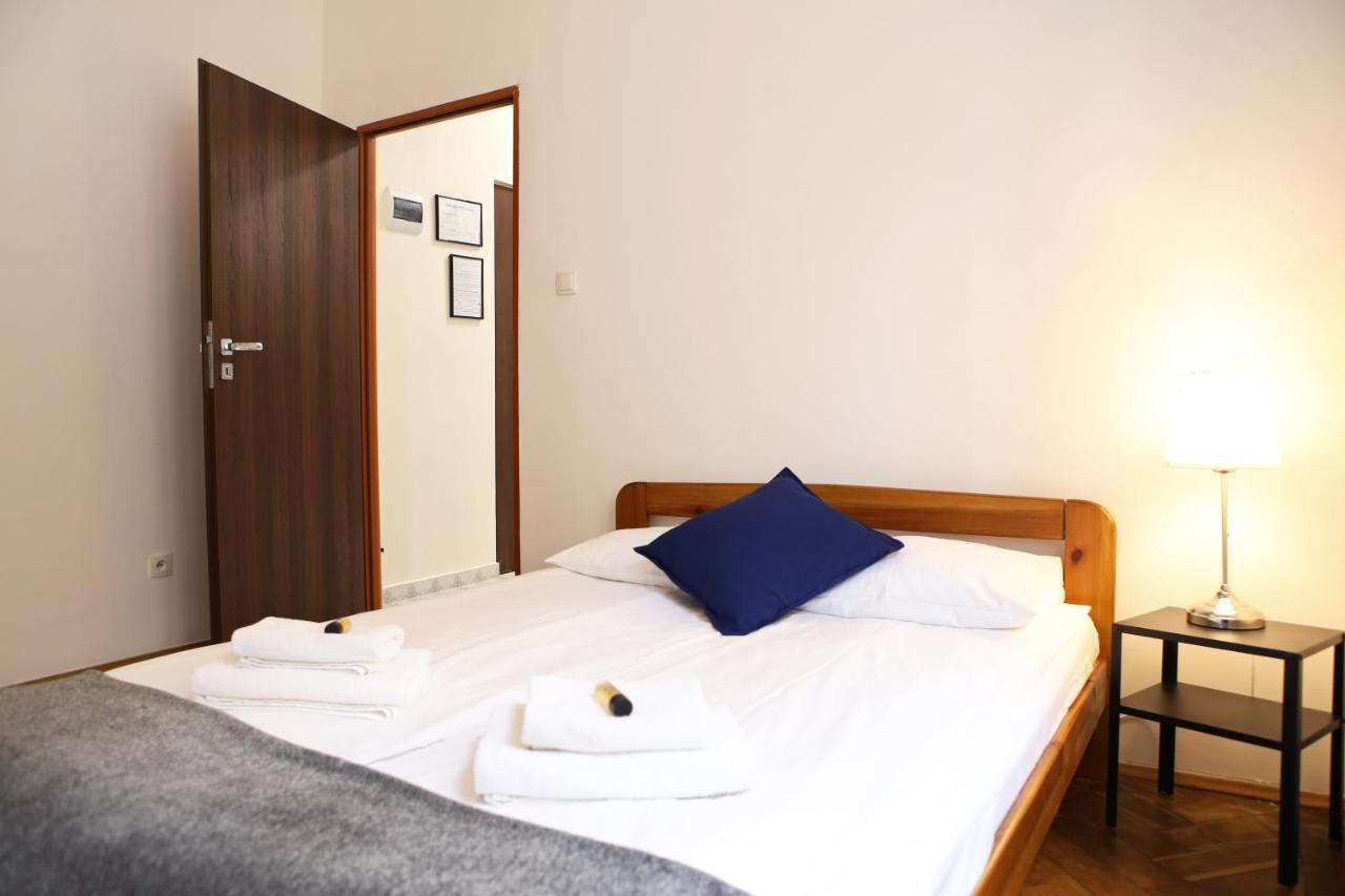 Classic Apartments Pilsudskiego Street คราคูฟ ภายนอก รูปภาพ