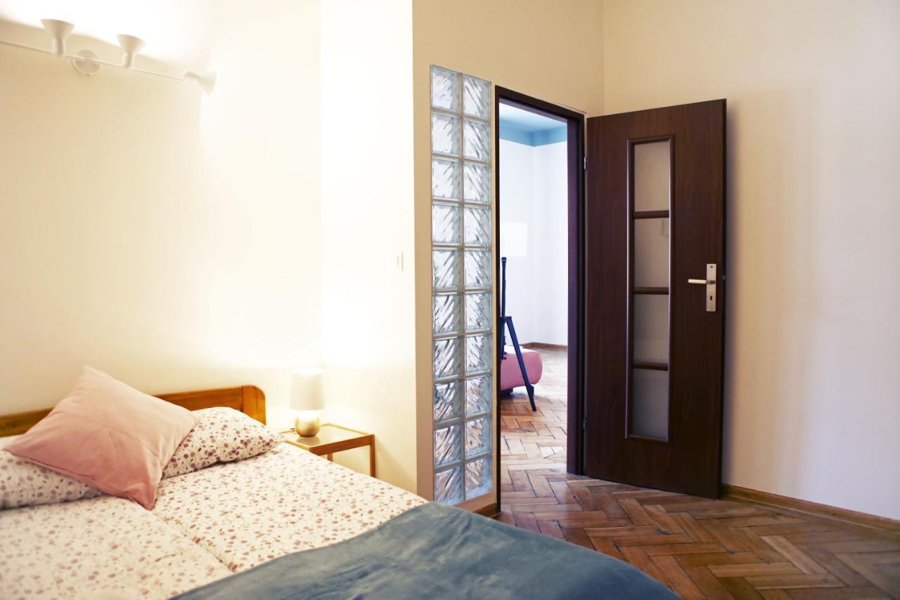 Classic Apartments Pilsudskiego Street คราคูฟ ภายนอก รูปภาพ