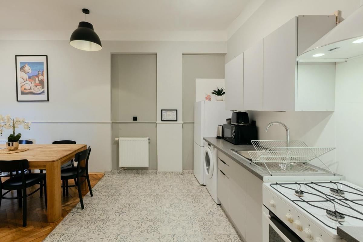 Classic Apartments Pilsudskiego Street คราคูฟ ภายนอก รูปภาพ