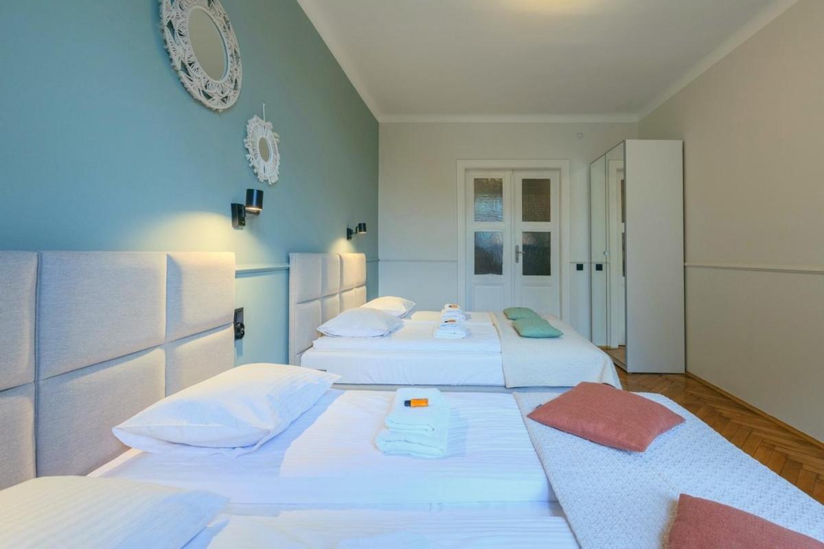 Classic Apartments Pilsudskiego Street คราคูฟ ภายนอก รูปภาพ